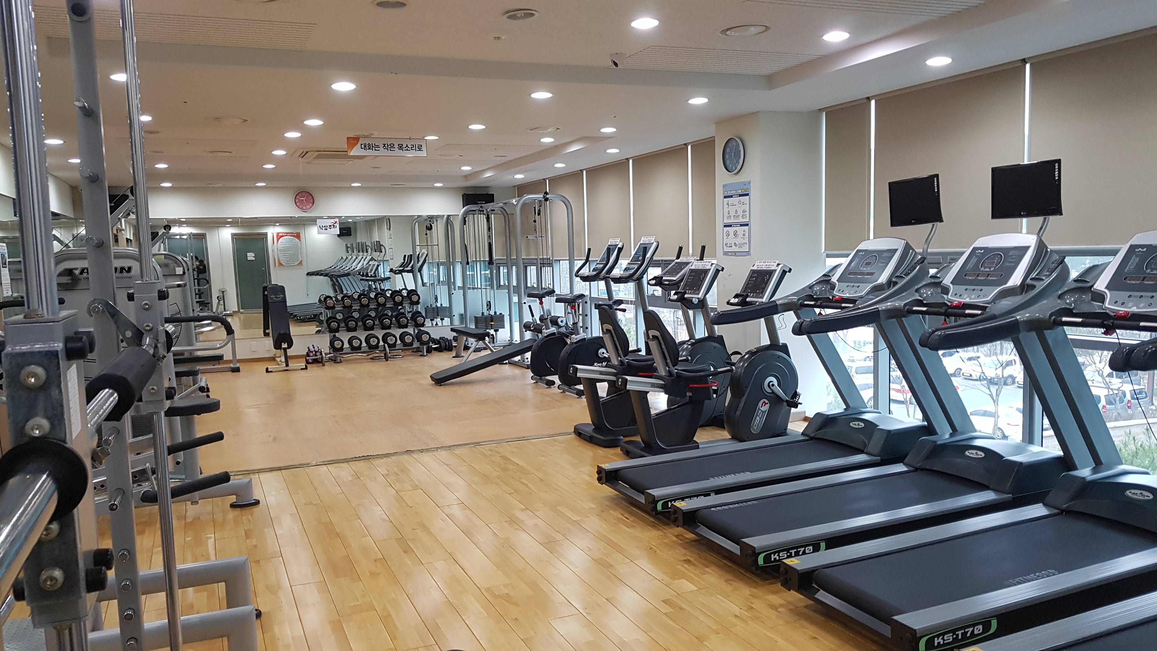 당진시종합복지타운 3층(체력단련실) 2