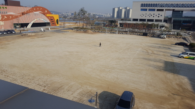 농업기술센터(본관) 운동장 1