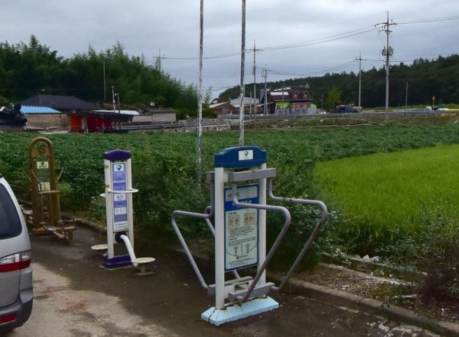 야외운동기구(학교면 호암마을) 1