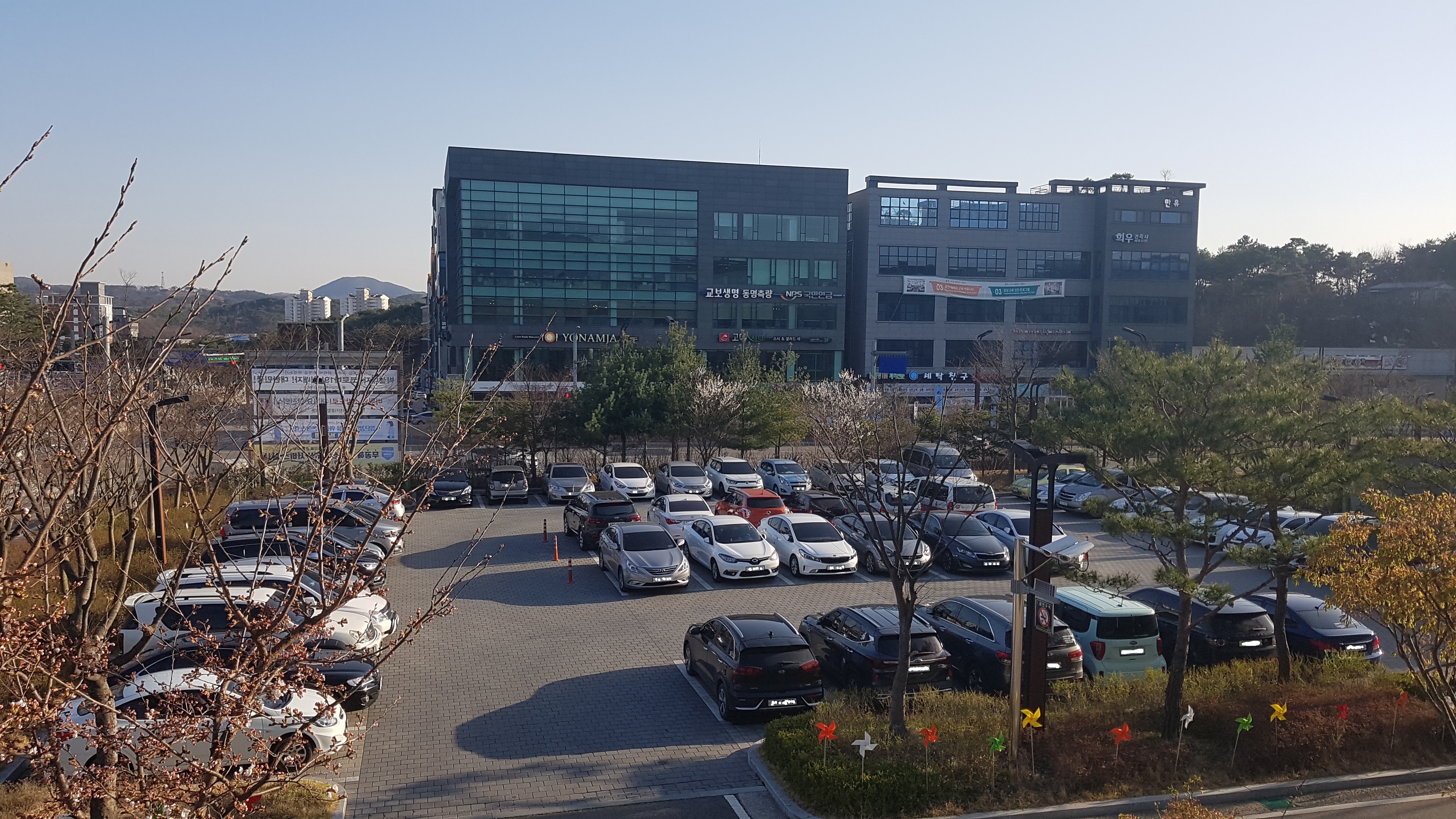 당진시종합복지타운 본관앞 2