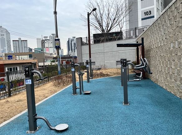 라온어린이공원 체육시설 1