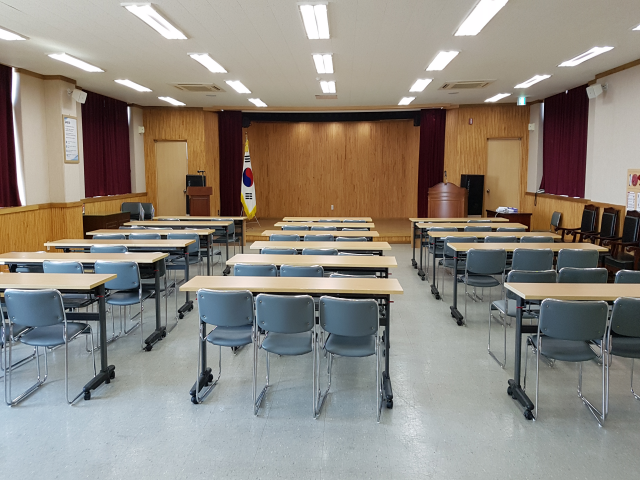 예산국토관리사무소 청사내 1