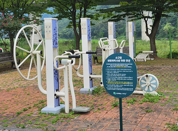 야외운동기구(부남면 굴암리 자전거공원) 1