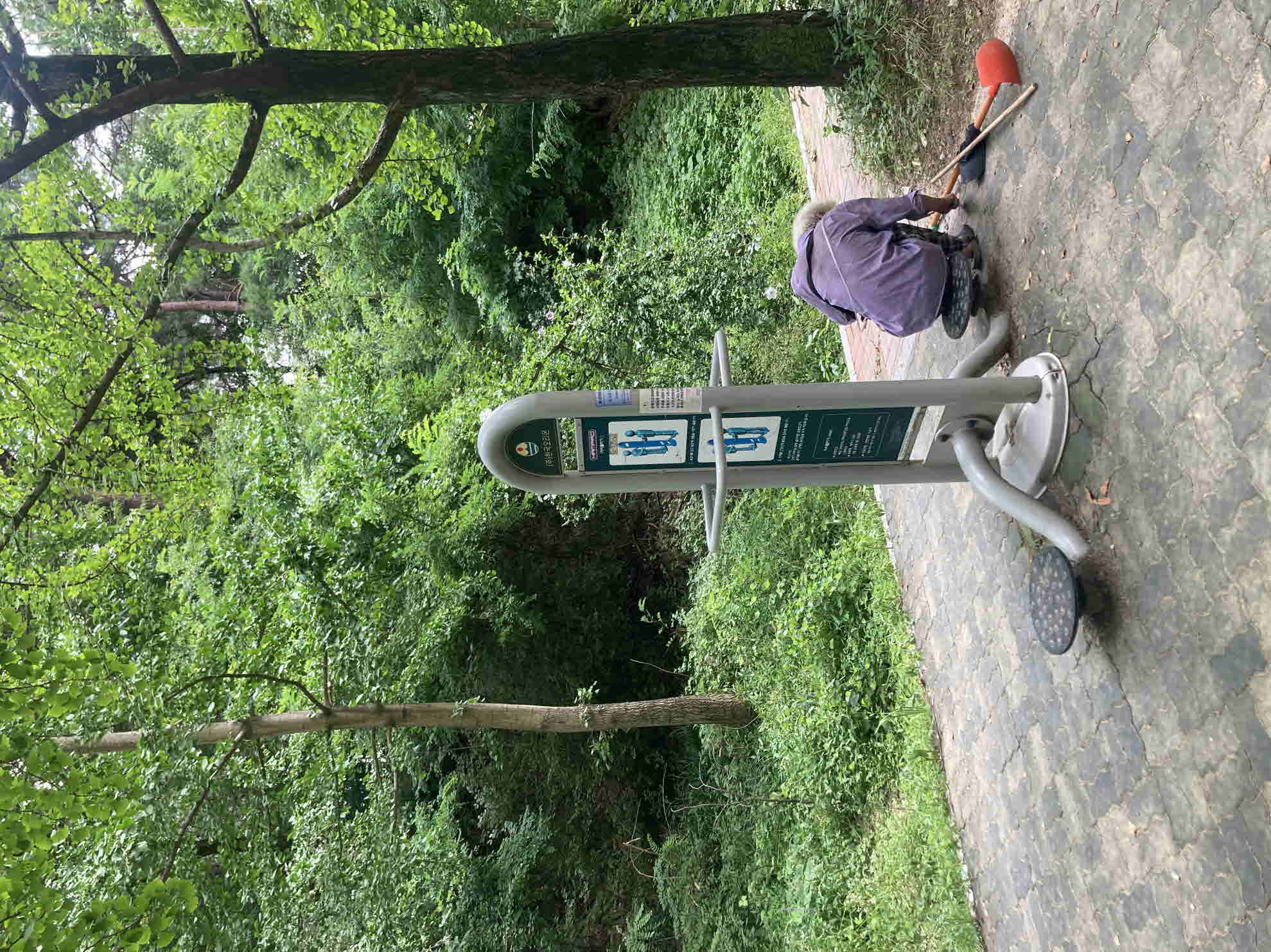 수곡동 산남주공2단지 202동 뒤 동네체육시설 3