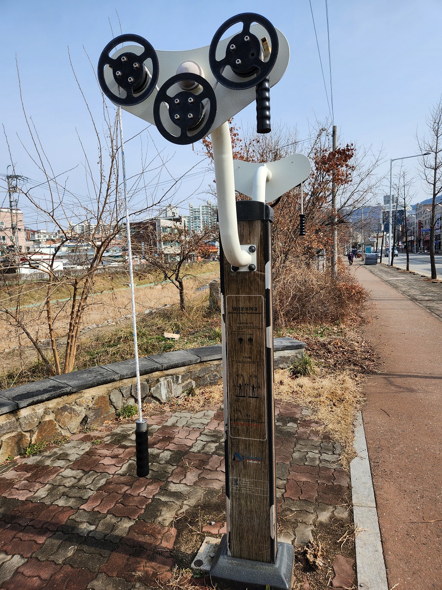 용암동 영운천변 동네체육시설 5