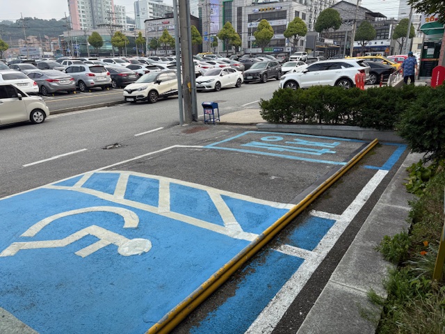 충주지사 주차장 — 제공기관 등록 이미지