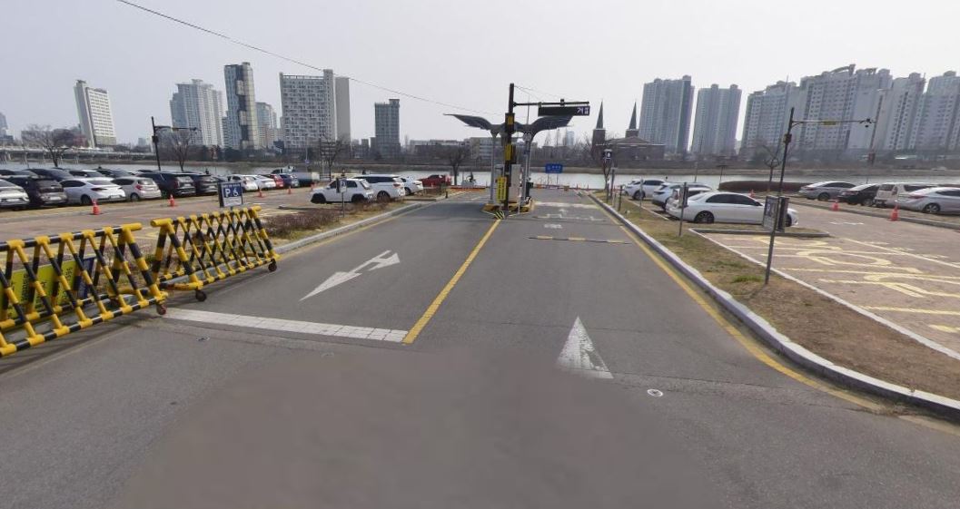 성남둔치공영주차장 …