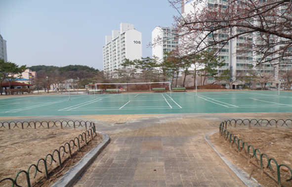교1동 배드민턴장 및 야외운동시설 (교동 1752) 1
