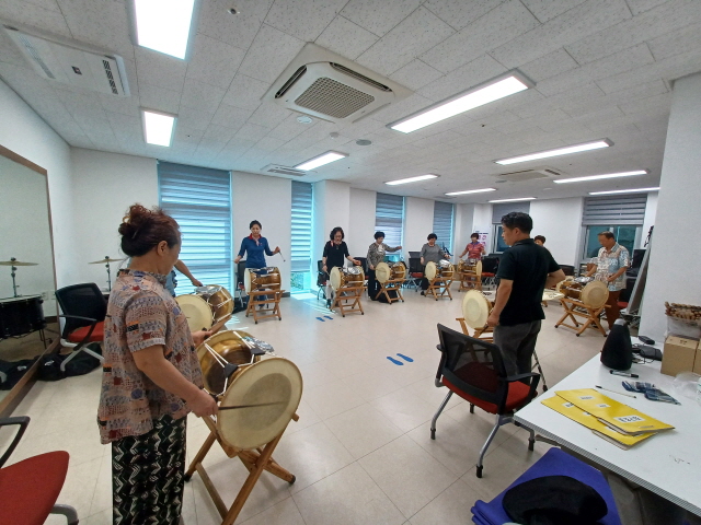 노인사회화교육 프로그램(장구초급) 1