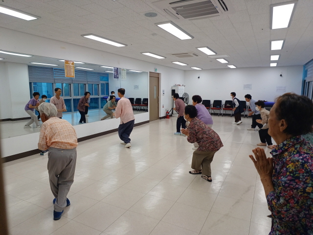 노인사회화교육 프로그램(태극권B) 1