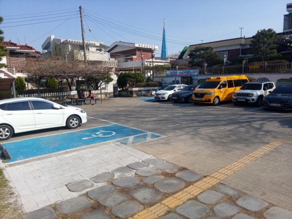 사직2동 행정복지센터 주차장 1