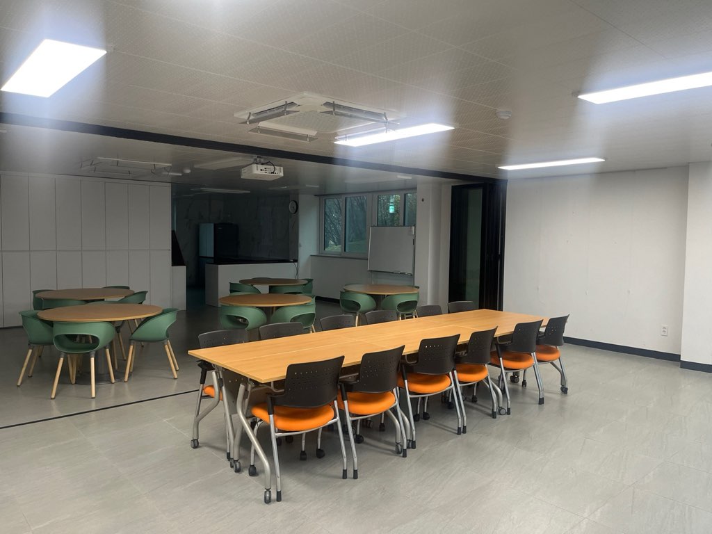 첨단2동 세대공감커뮤니티센터 2층 회의실 3