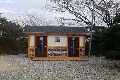 안적사 공중화장실 1