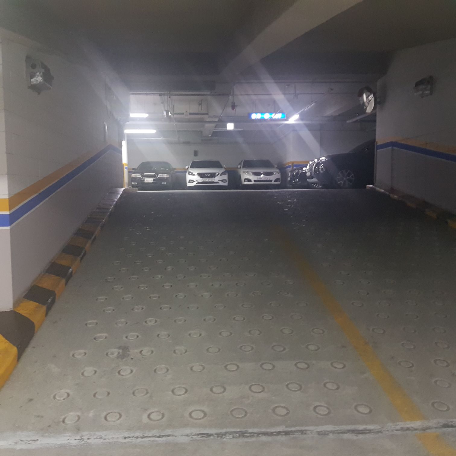 국민건강보험공단 광주지역본부 지상 주차장 5