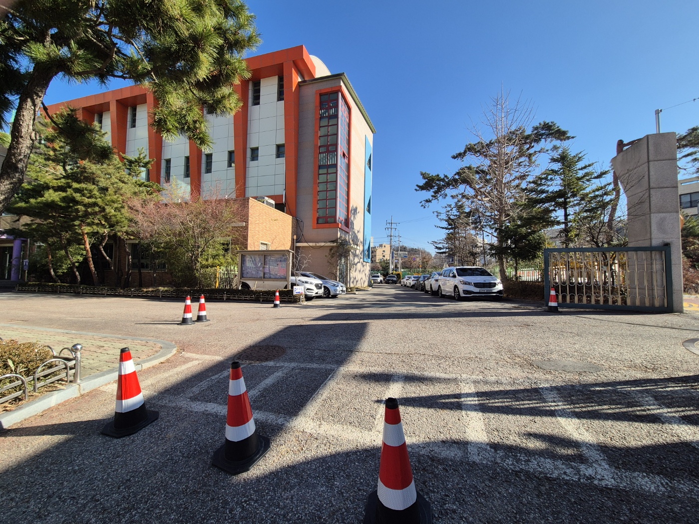 서천초등학교 주차장 3