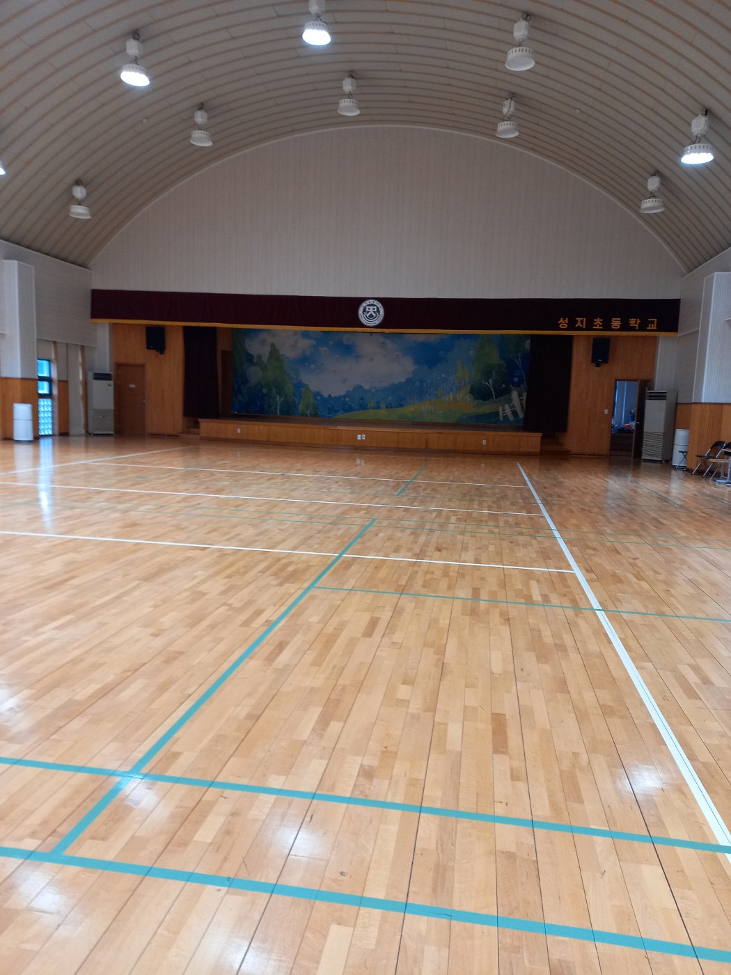성지초등학교 다목적강당 1