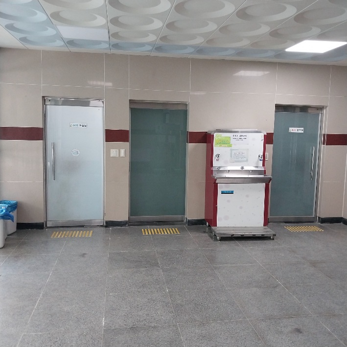 양평동초등학교 체육관