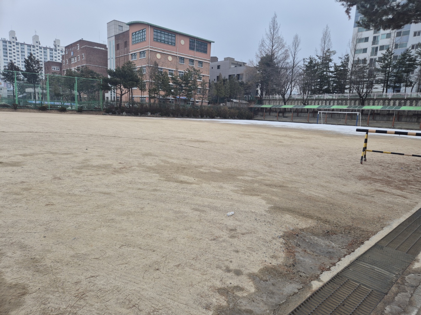 죽전고등학교 운동장 1