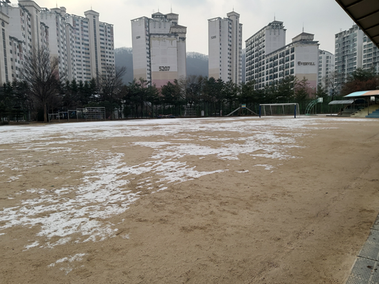 용인초당초등학교 운동장 1