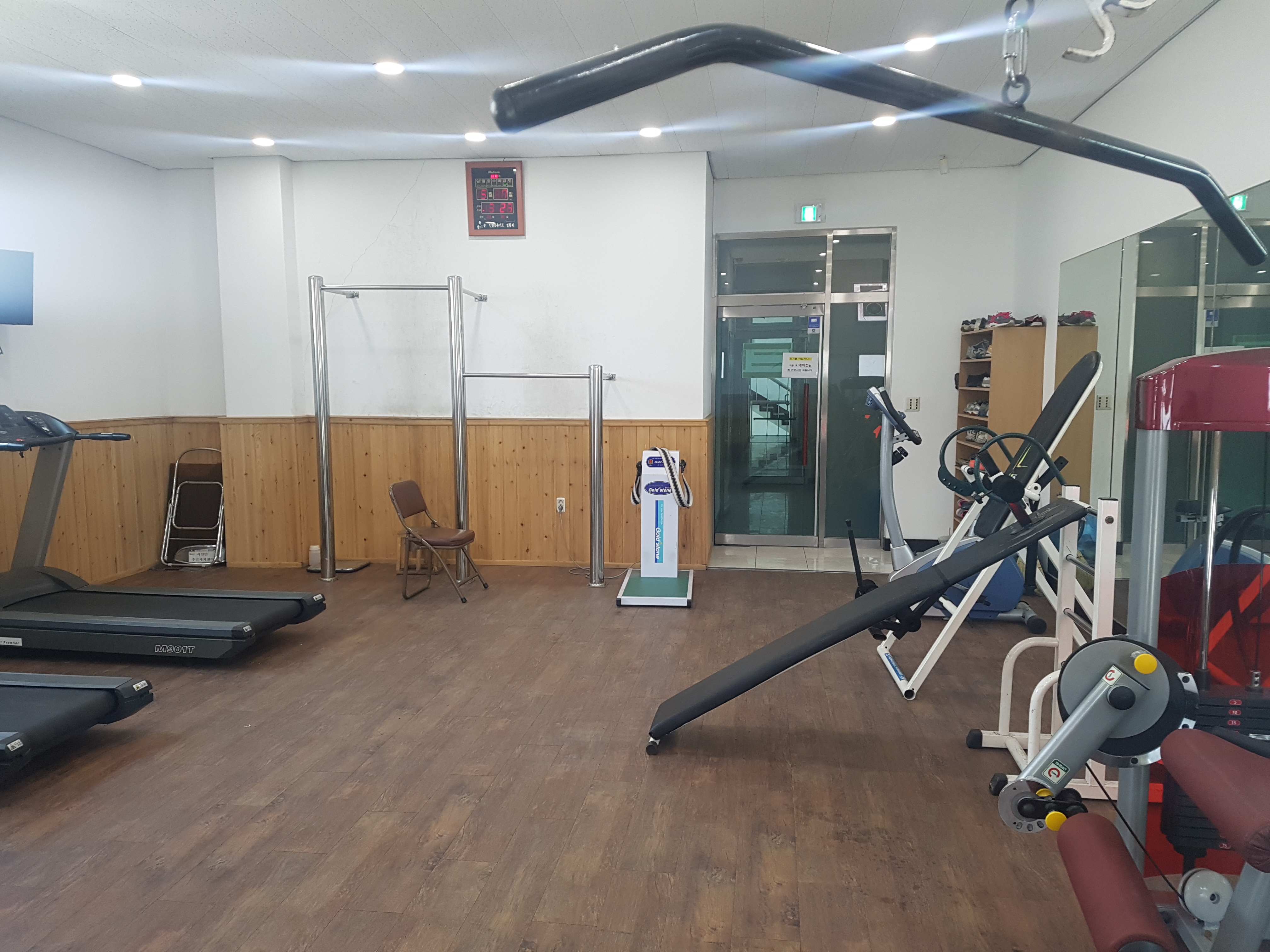 자인면주민자치센터 2층 체력단련실 1