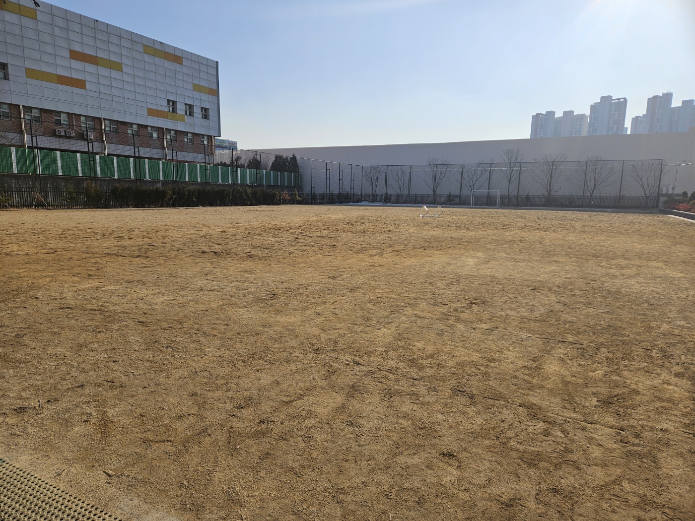 고진초등학교 운동장 1