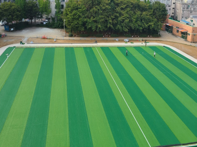 용동중학교 운동장 1