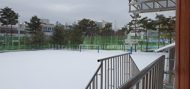 보라중학교 운동장 2