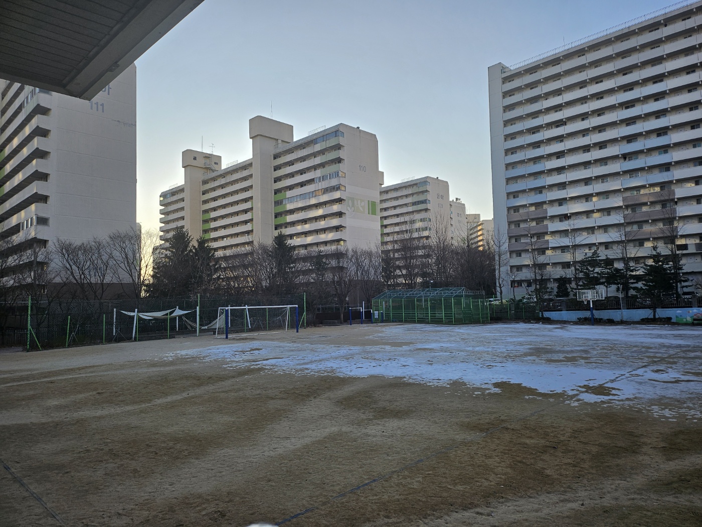수지중학교 운동장 2