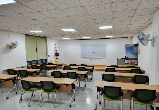 청소년수련관 강의실 1