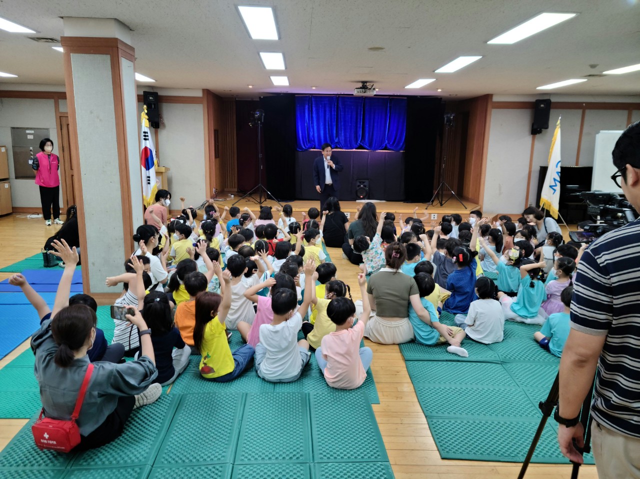 성산2동 주민센터 3층 강당 1