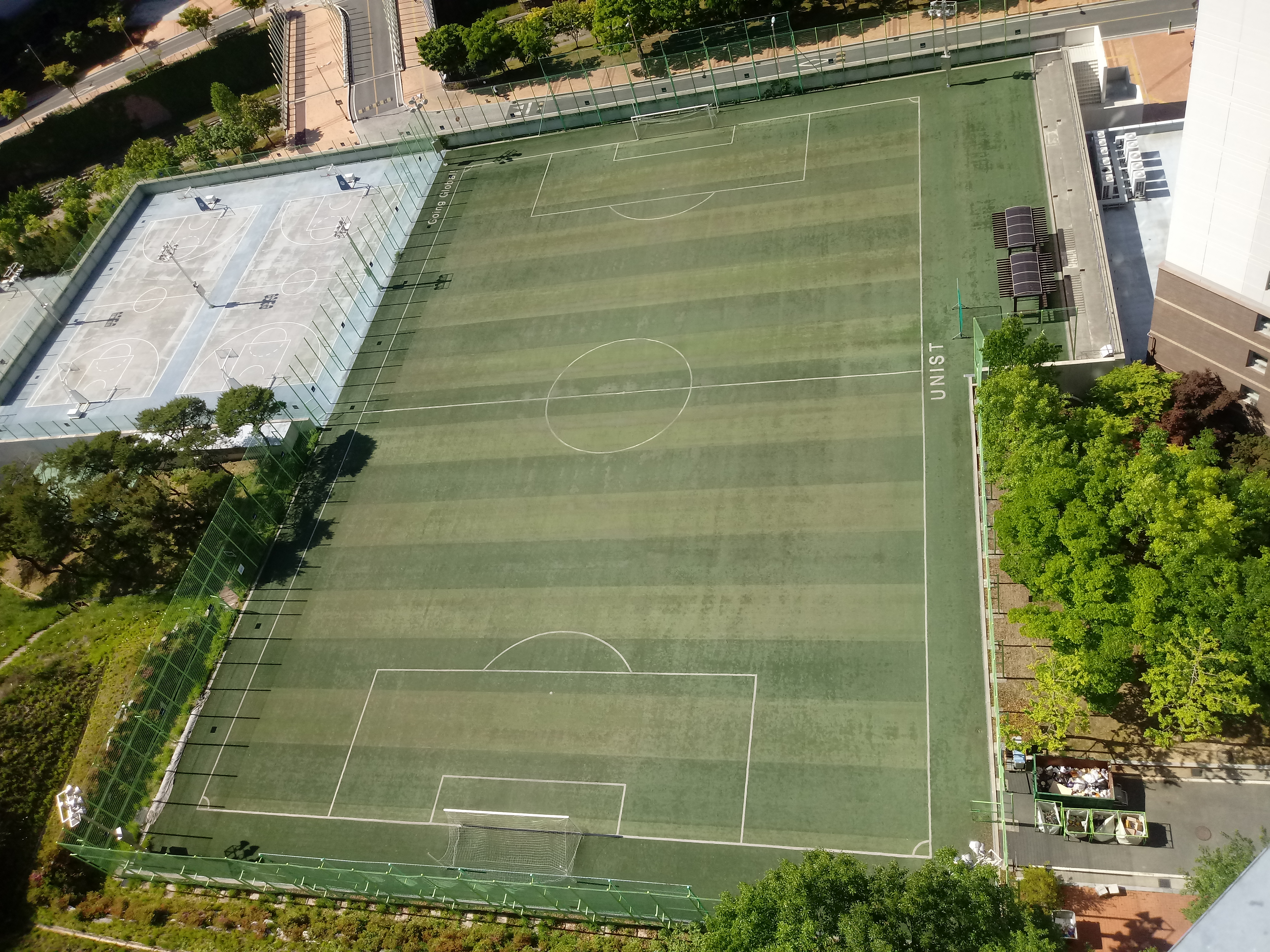 울산과학기술원 소운동장 1
