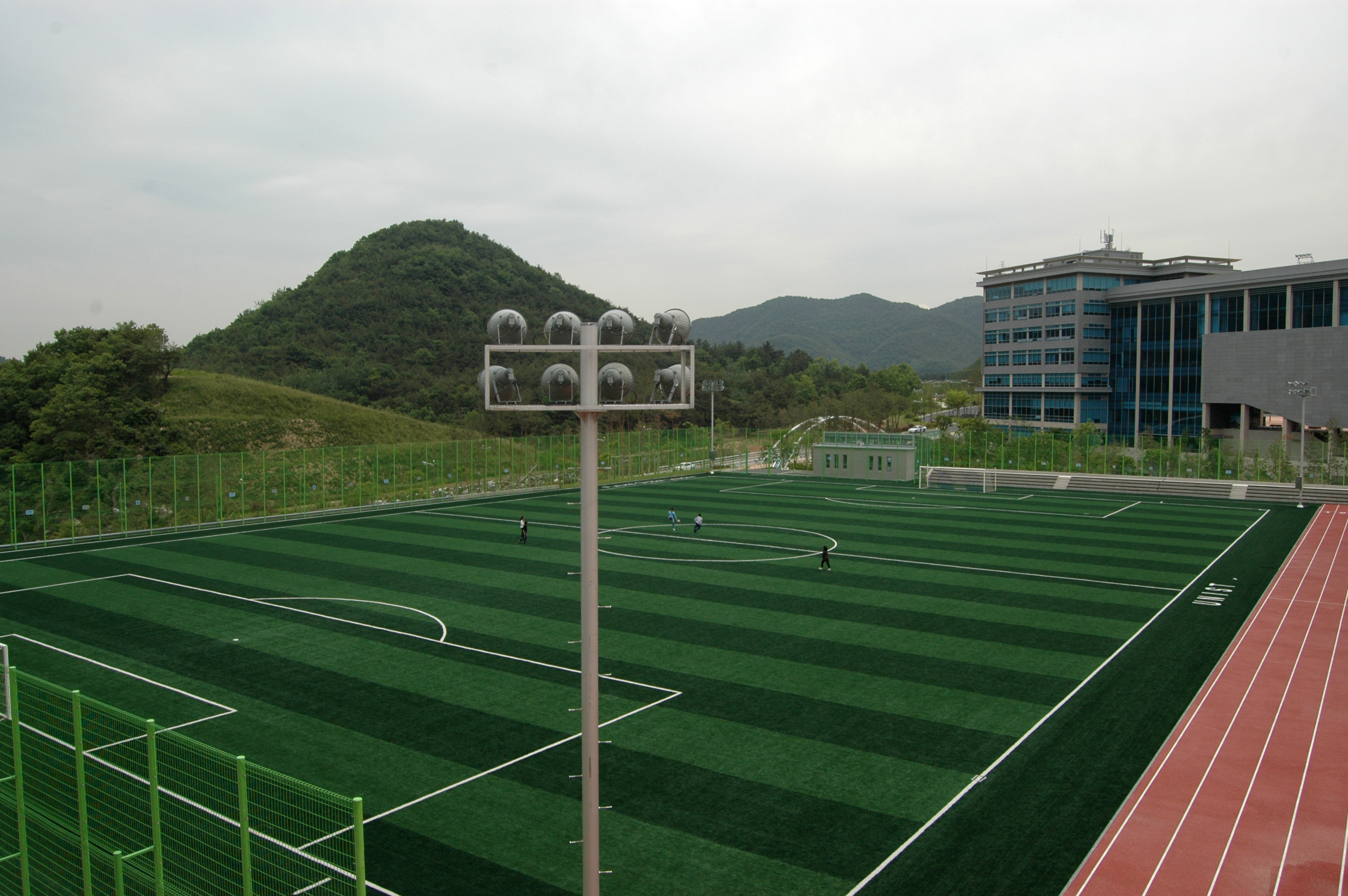 울산과학기술원 대운동장 2