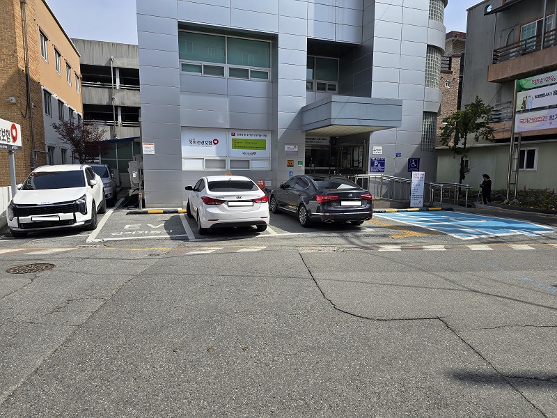 주차장 1