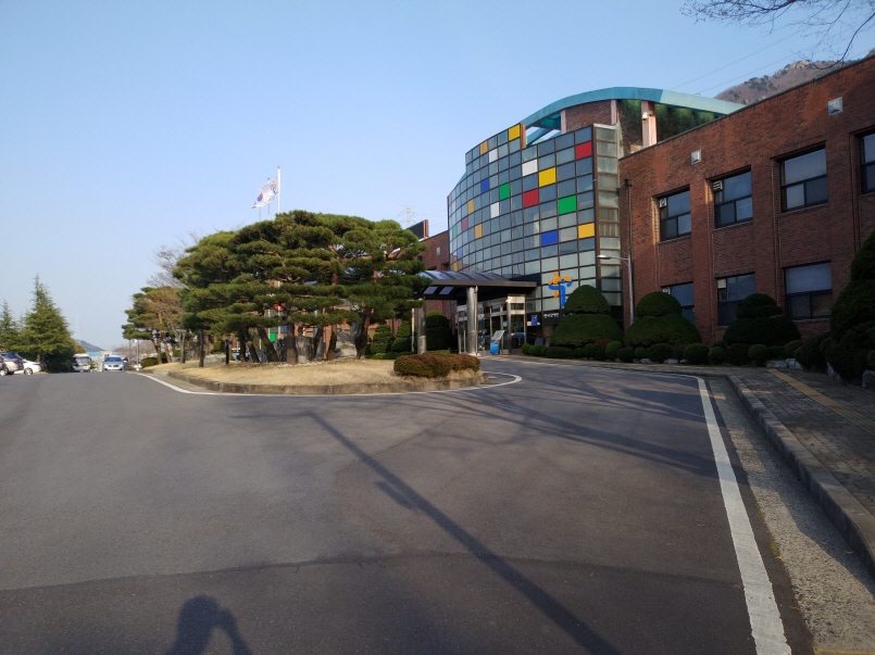 부산직업능력개발원 청사 내(운동장) 1