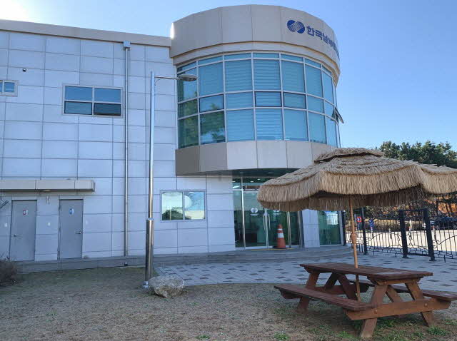 신인천 경비동 앞 화장실 2