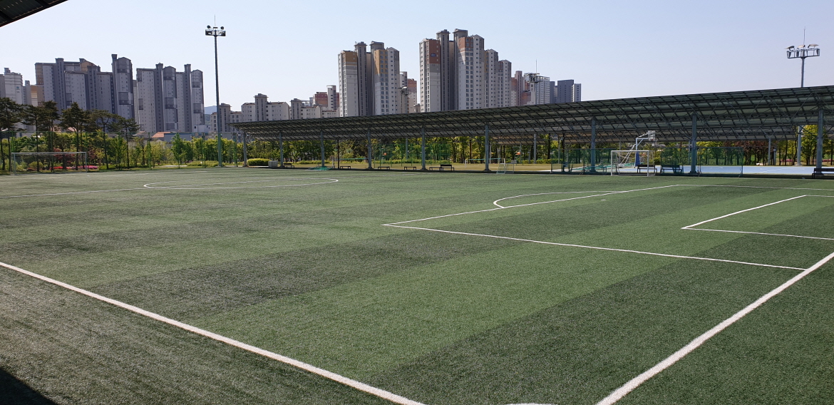 본사 야외 축구장 1