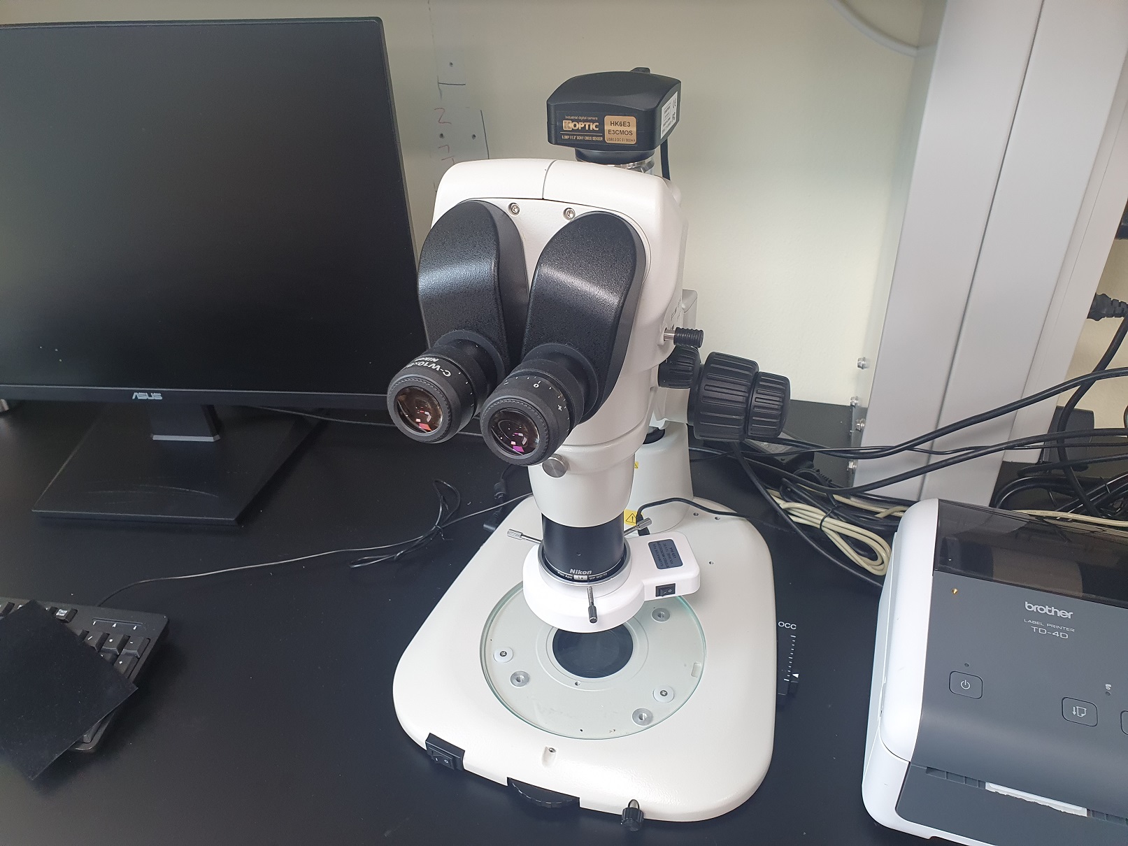 실체현미경(삼안, 카메라부착형)(Compound Microscope) 2