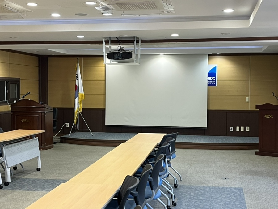 한국도로공사 부산경남본부 진주지사 회의실 3