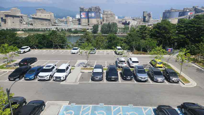 해오름스포츠센터 주차장 1
