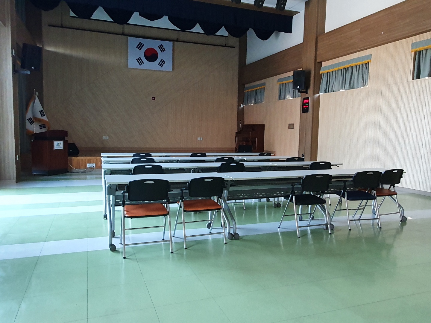 육아종합지원센터 본관2층 1