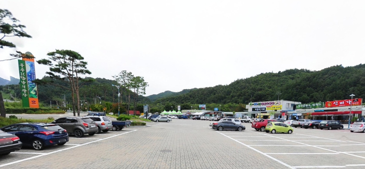 무주IC 만남의 광장 주차장 1