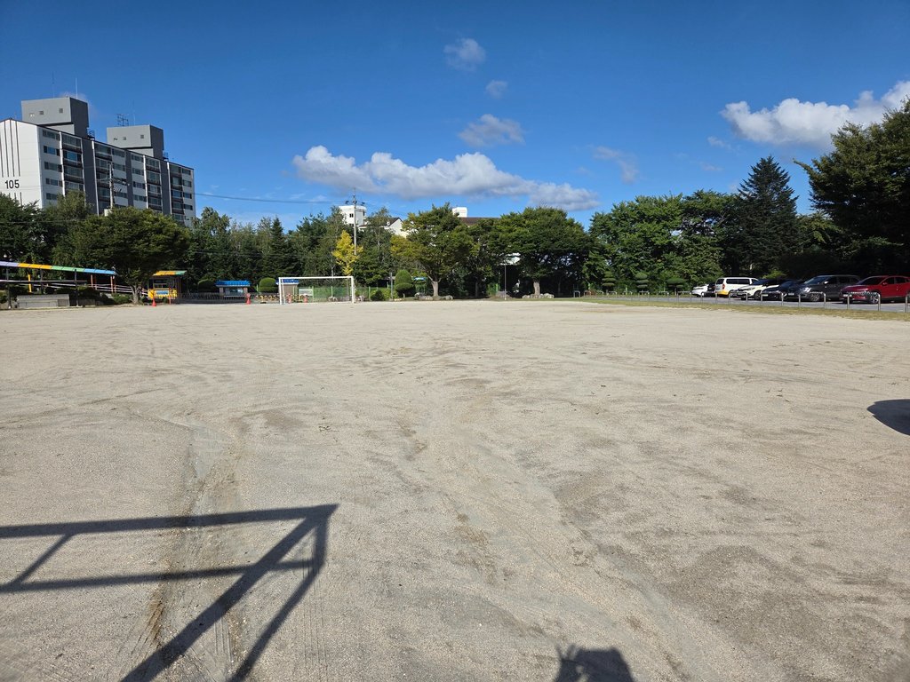초당초등학교 운동장 2