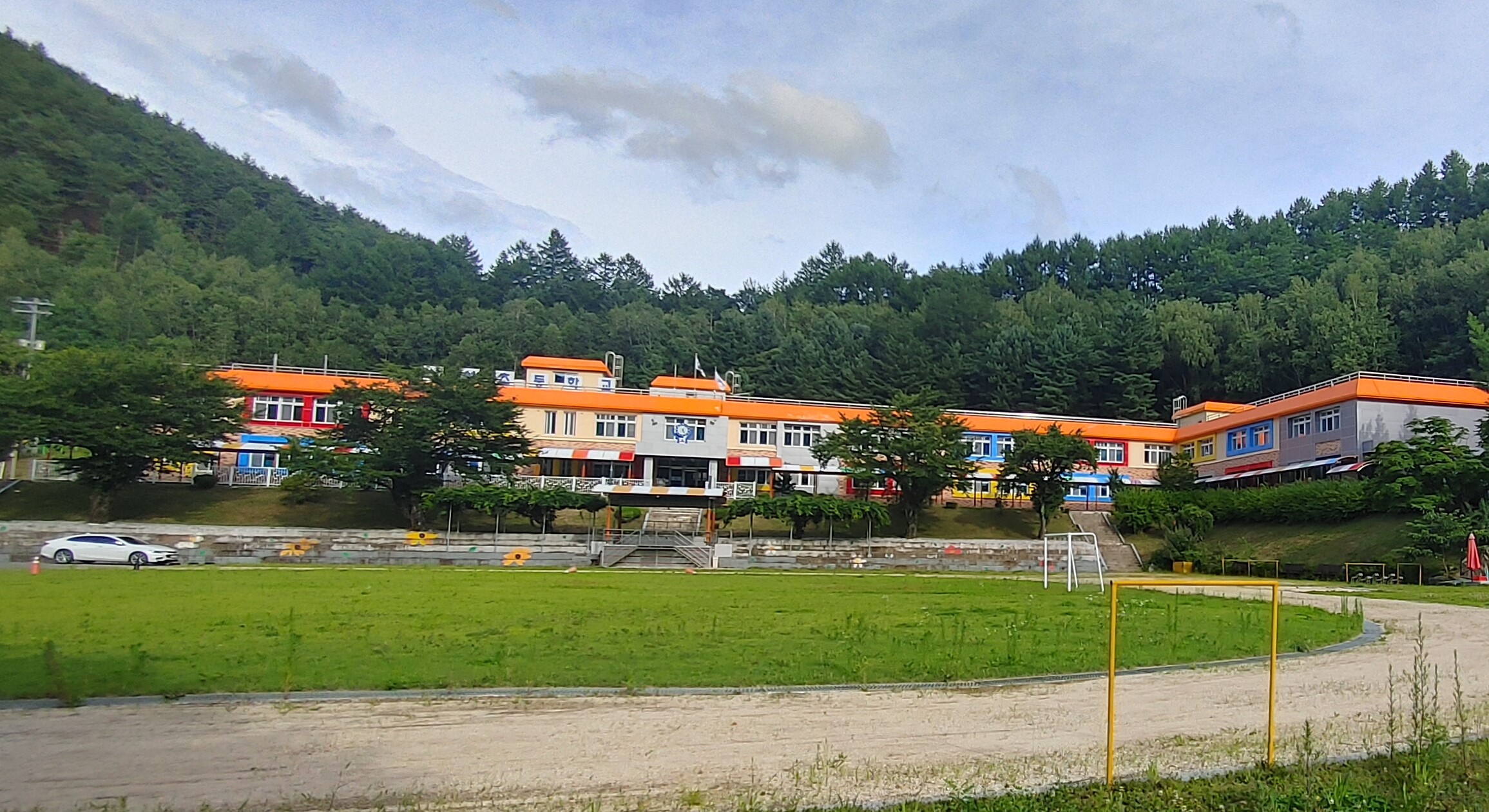 삼성초등학교 운동장 1
