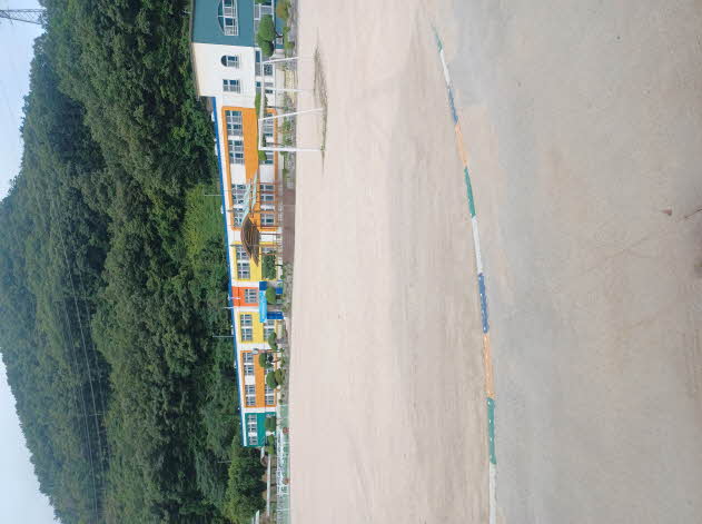 예미초등학교 운동장 2