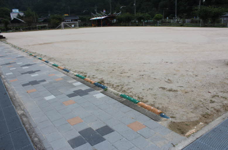 예미초등학교 운동장 5