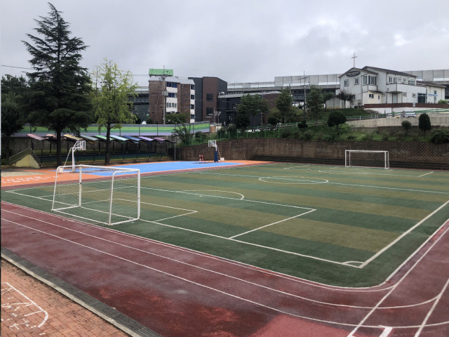 서부초등학교 운동장 1