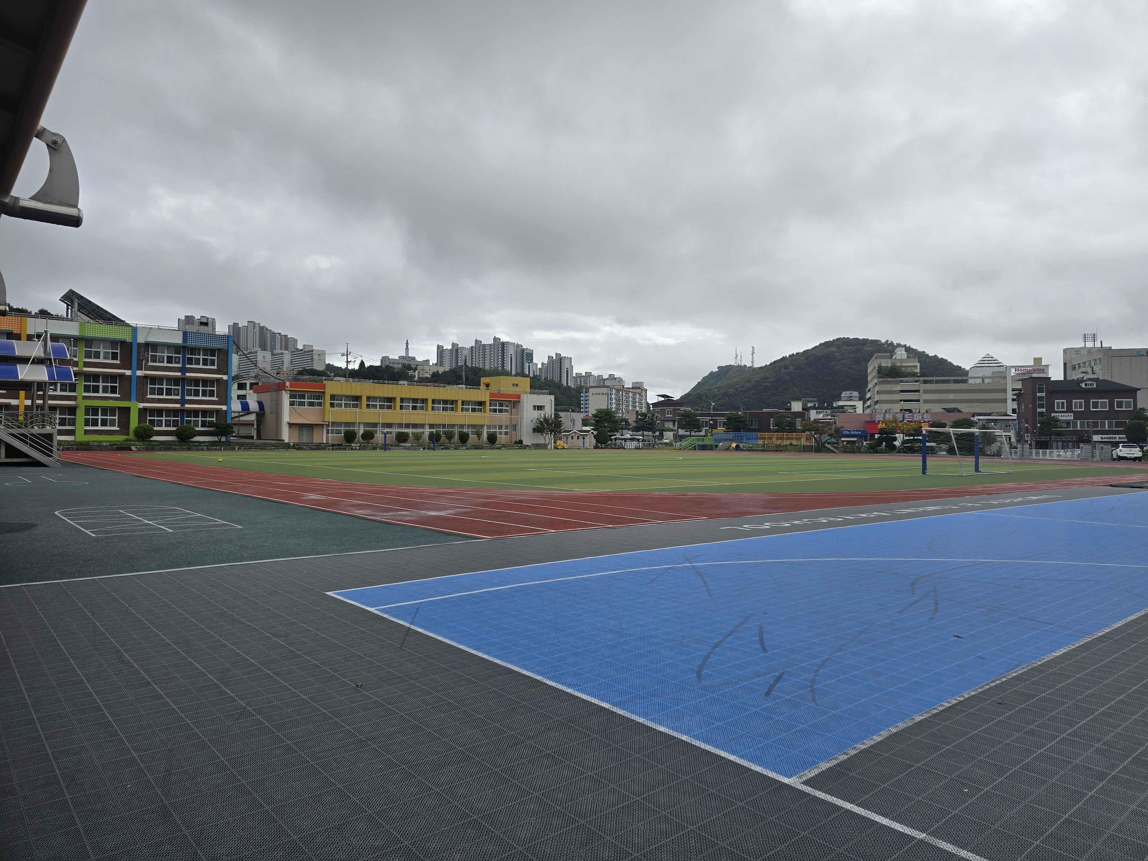 삼척초등학교 운동장 1