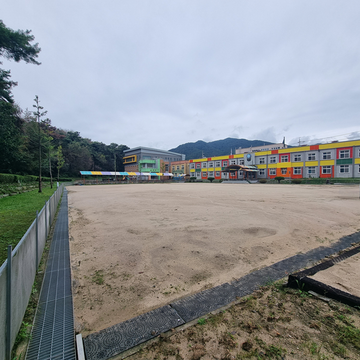반계초등학교운동장 1