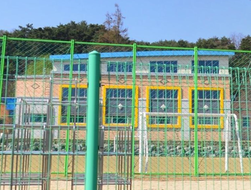 교학초등학교 체육관 1