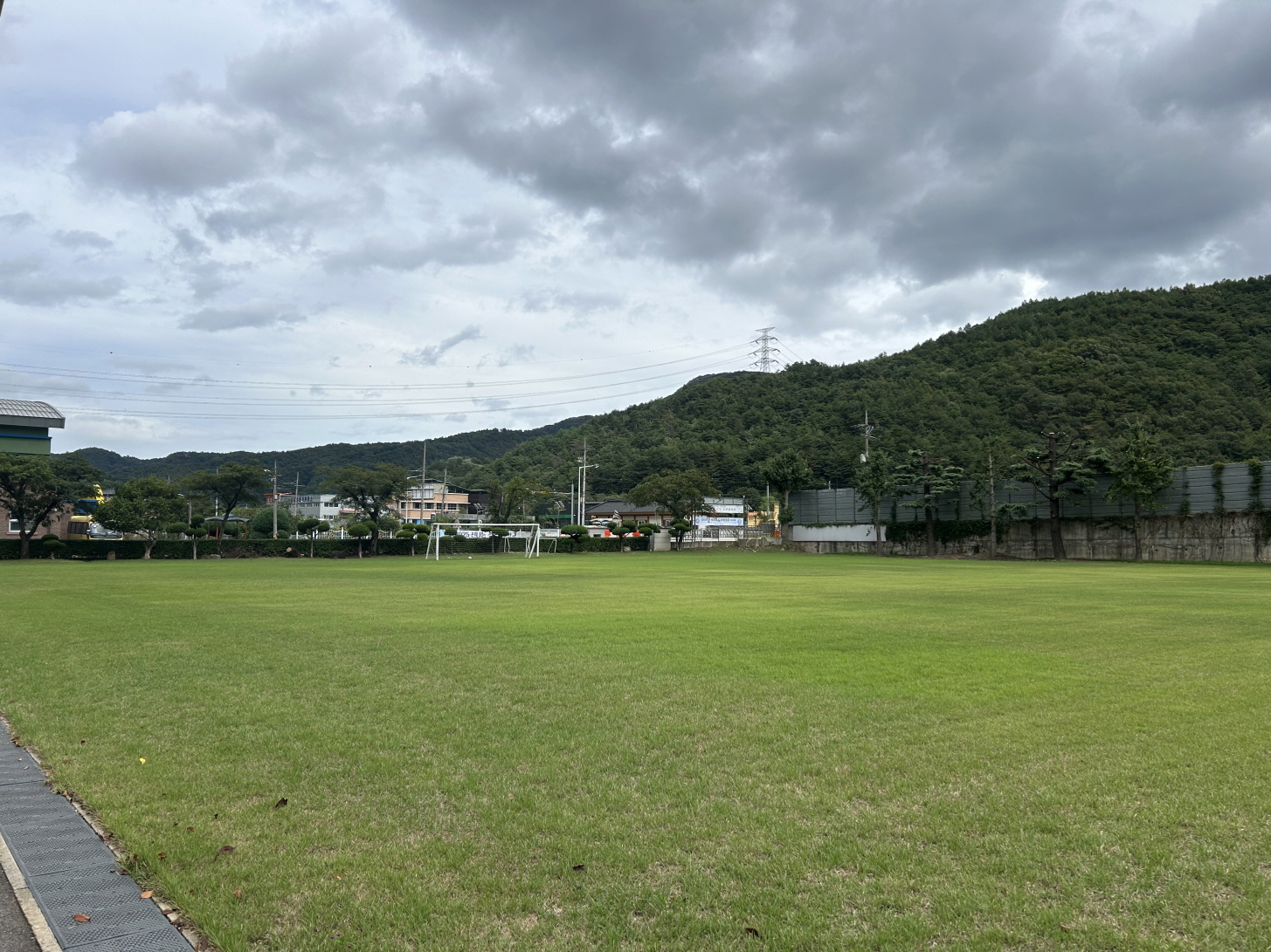 미로중학교 운동장 1